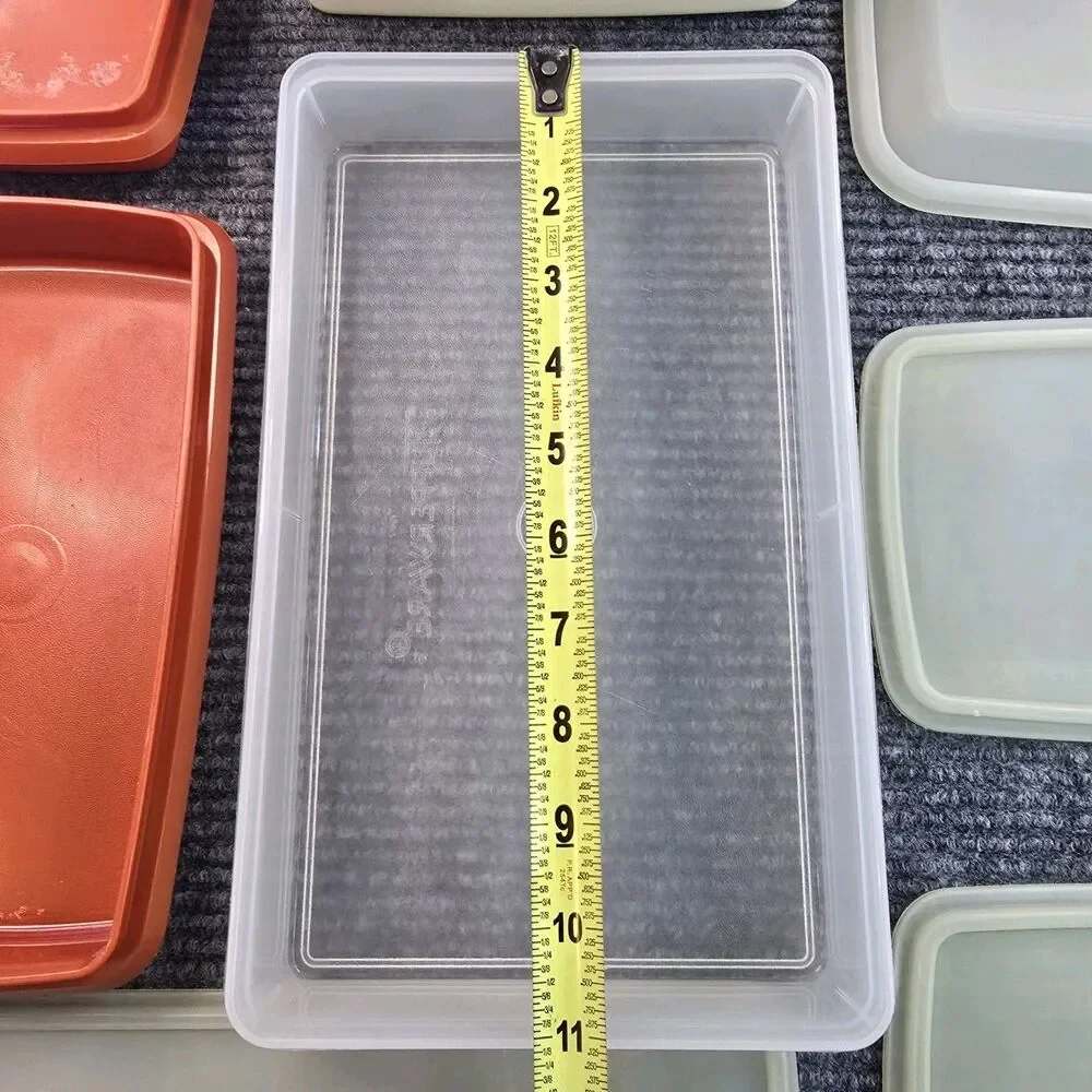 Tupperware orange contains